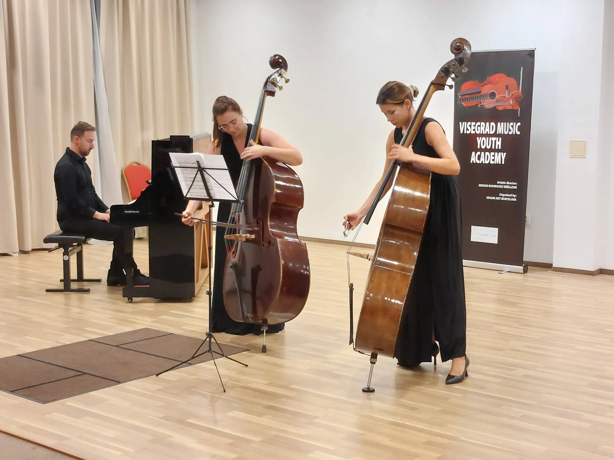 Double bass duo