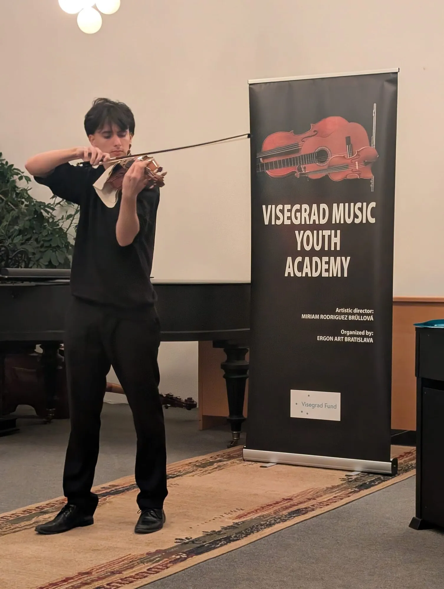 Arnau Petřivalský during a lesson